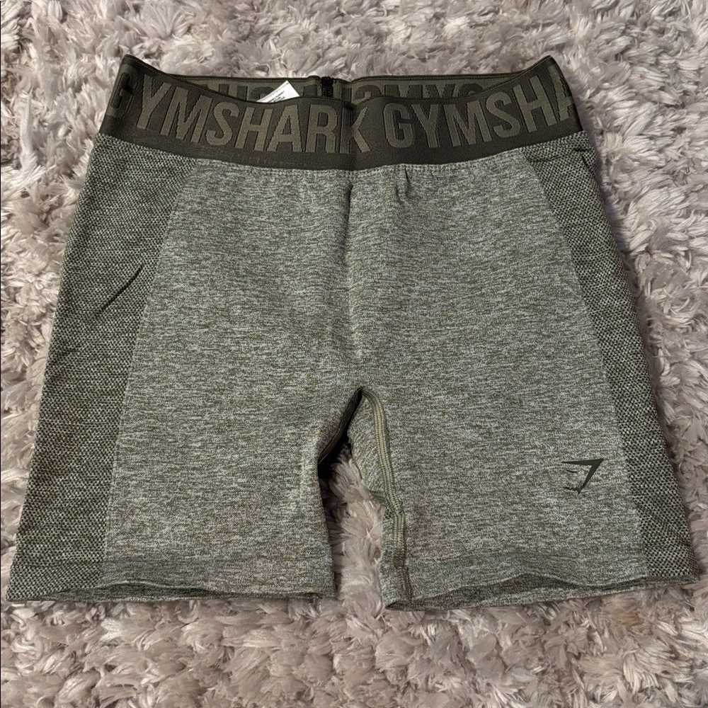 Gymshark Women’s Gray Athletic Shorts. Pre-owned.